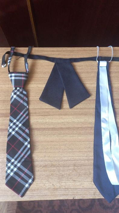 Школьные рубашки и галстуки  .