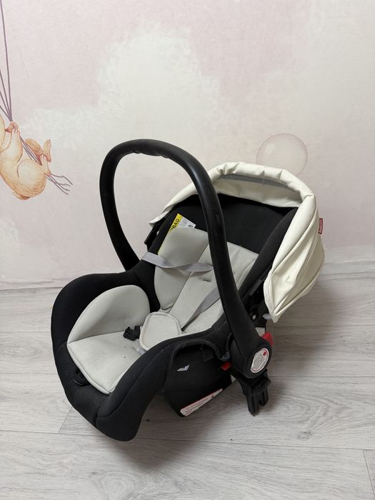 Продам детскую коляску