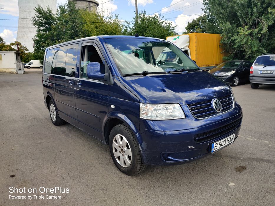VOLKSWAGEN Multivan