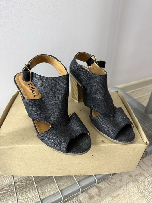 Продаю обувь разной категории