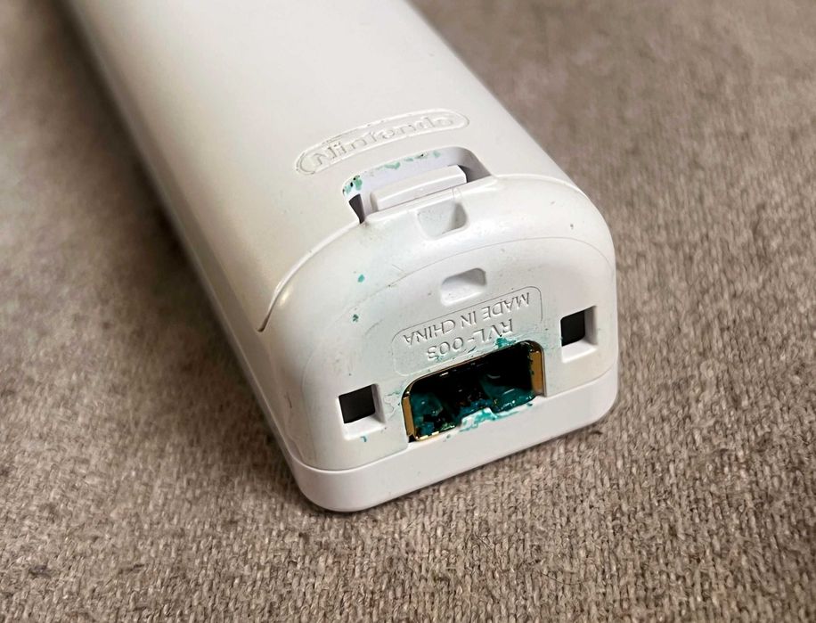 Controller Wii Remote RVL-003 alb - defect, compatibil Wii