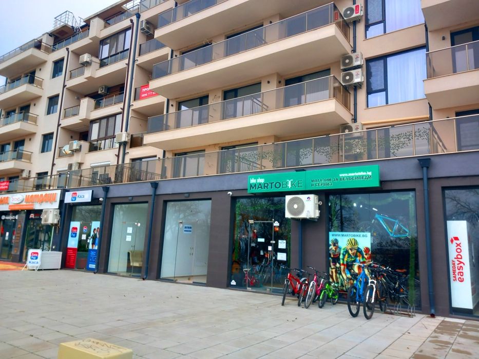 Дава се под наем Магазин в Поморие - 44 кв.м за 204 € - Снимка #1