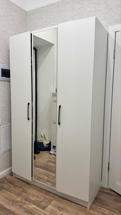 Шкаф для прихожей или в комнату