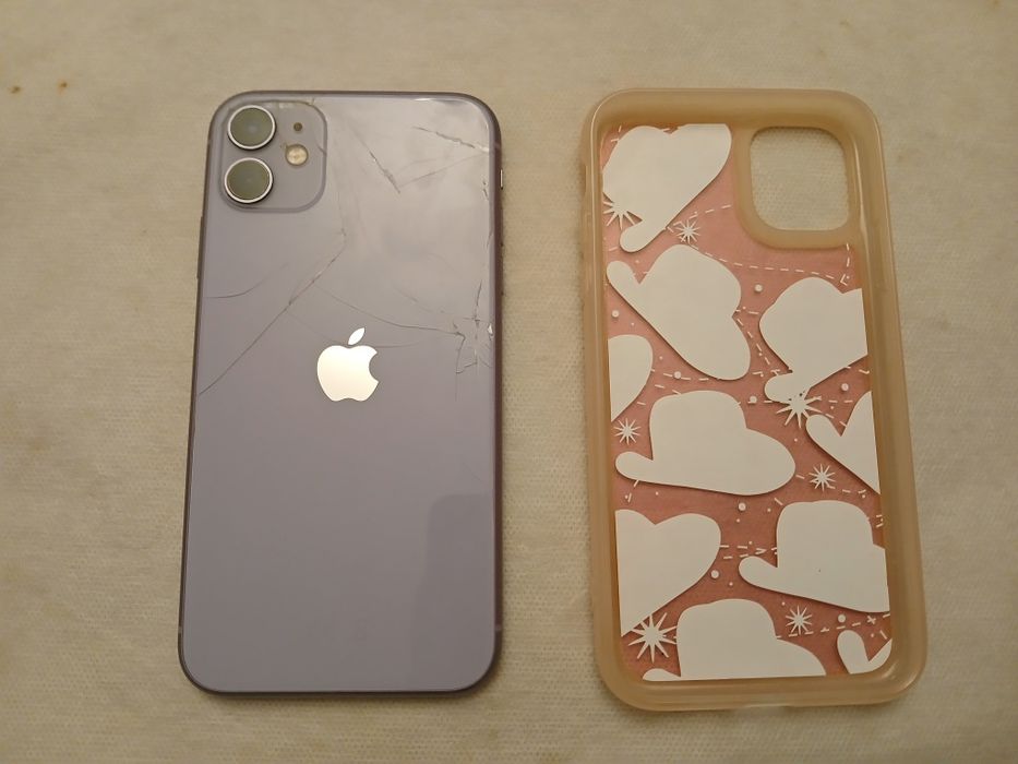 Apple Iphone 11 perfect functional + husa si cablu