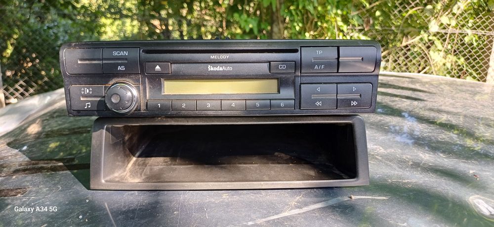 Шкода Октавия...