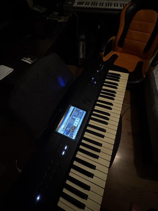 Korg Krome  - ЗАПАЗЕН, SET