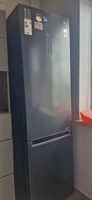 Срочно срочно продам холодильник