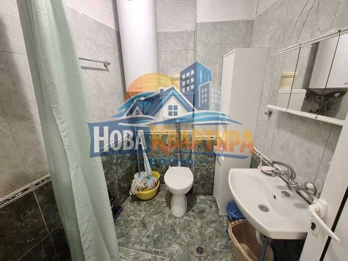 Тристаен апартамент на Колхозен пазар