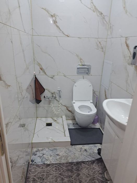 Olmazor tuman Beruniy metro yonida 2xonali kvartira ijaraga beriladi