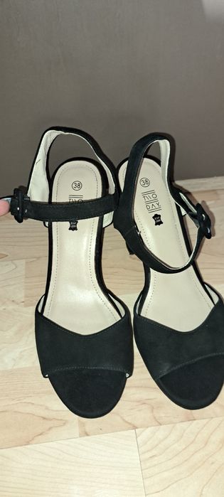 Дамски Ниски Точкета 38