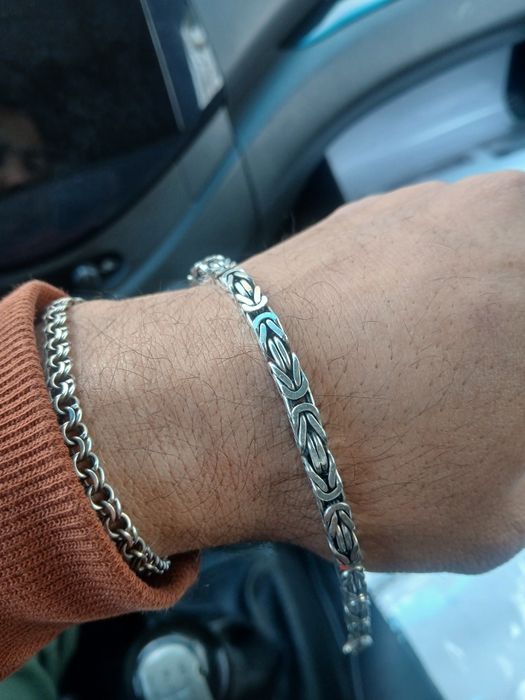 Kumush braslet sotiladi