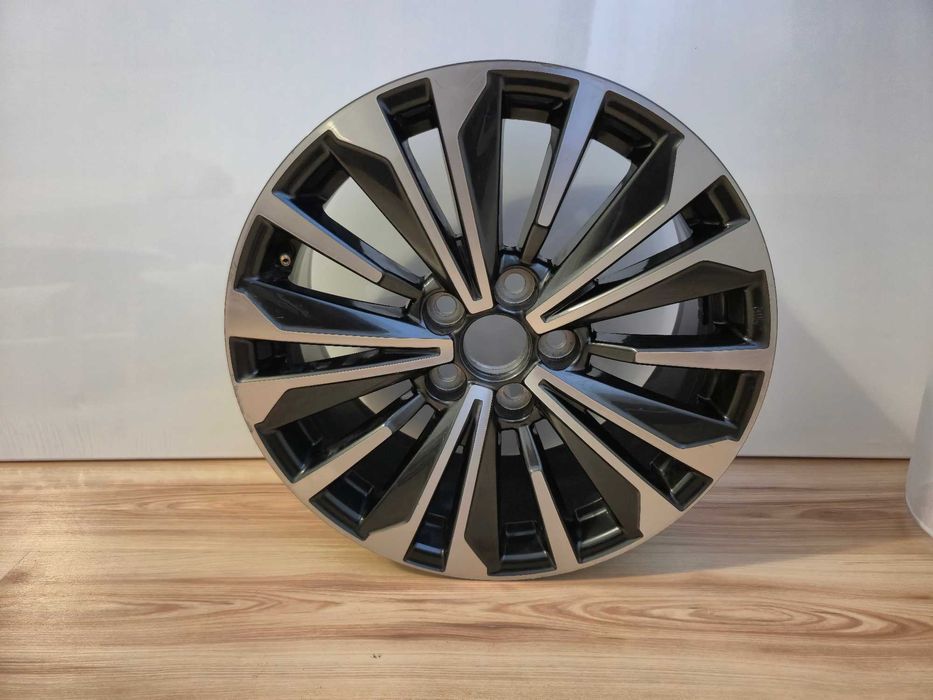 Janta R17 17 Toyota Corolla An 2019 - 2025 Corolla E 210 Auris Avensis