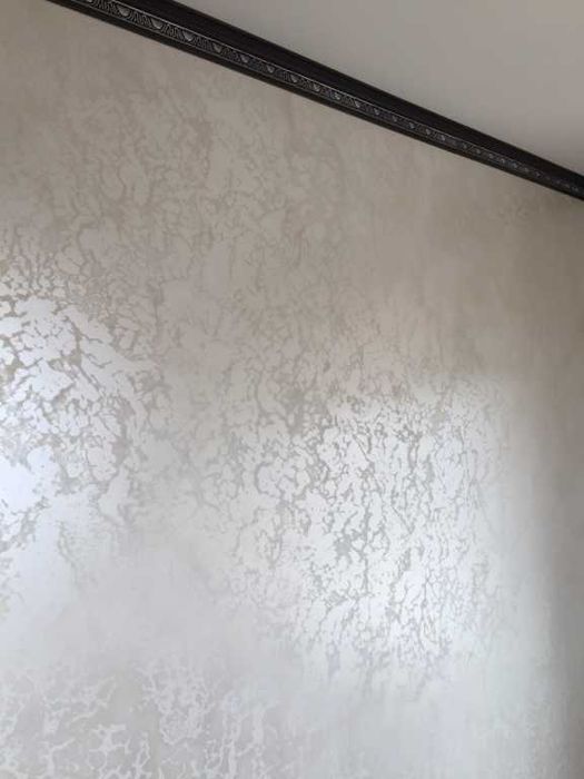 Декоративни мазилки и полагане на ламинат на под и стени