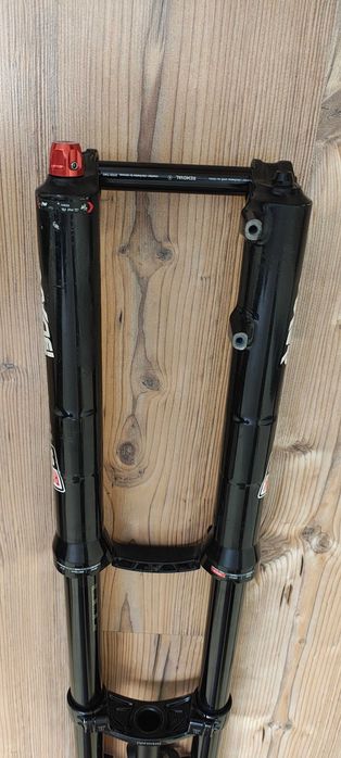 Вилка RockShox Boxxer Team