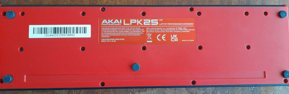 Компютърен кейборд контролер AKAI Professional LPK25 MKII