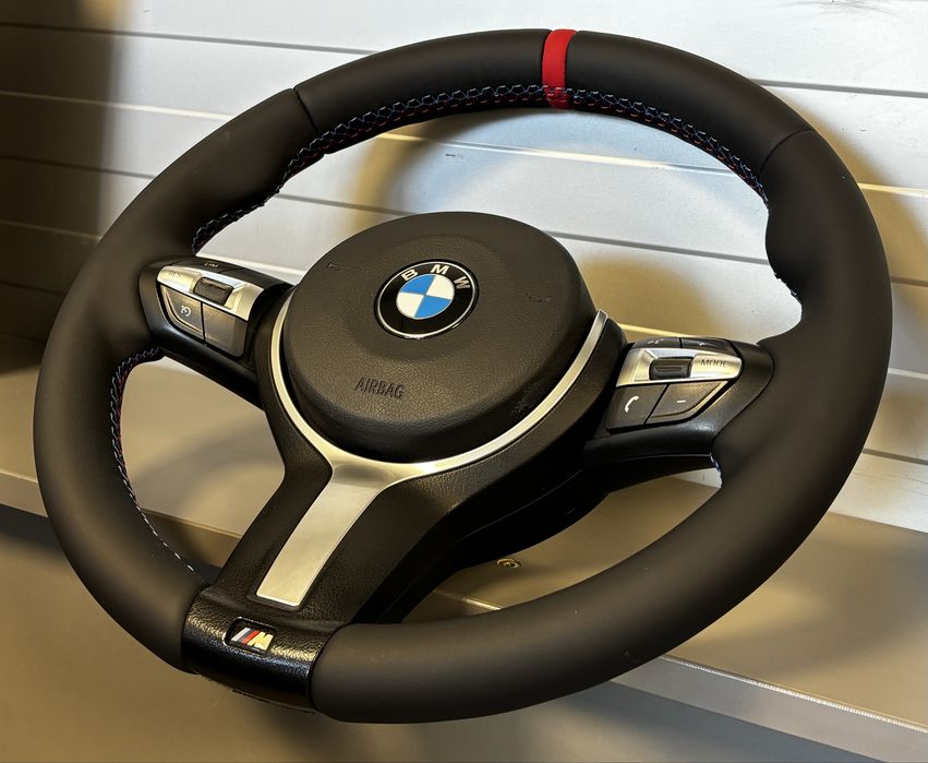 Volan M airbag rotund impecabil original Bmw seria 1 3 4 F20 F21 F20 F30 F32 F35 F31 cod 3074437 Bmw