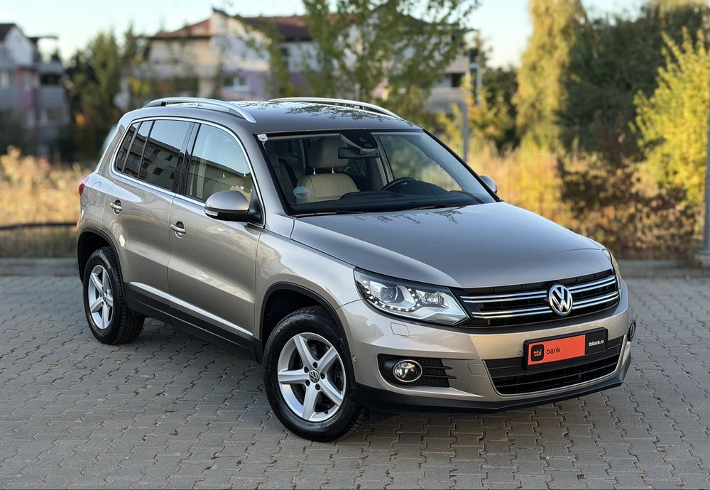 Volkswagen Tiguan / 2.0 TDI / 177 CP / 4x4 / Istoric VW / RAR Efectuat / Anvelope iarnă