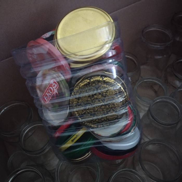 Банки стеклянные, крышки