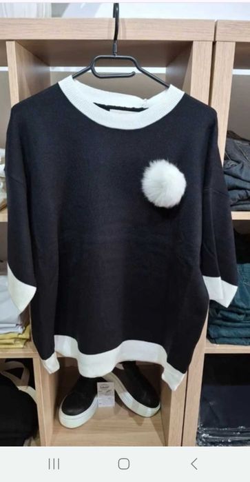 Bluza negru cu alb nouă