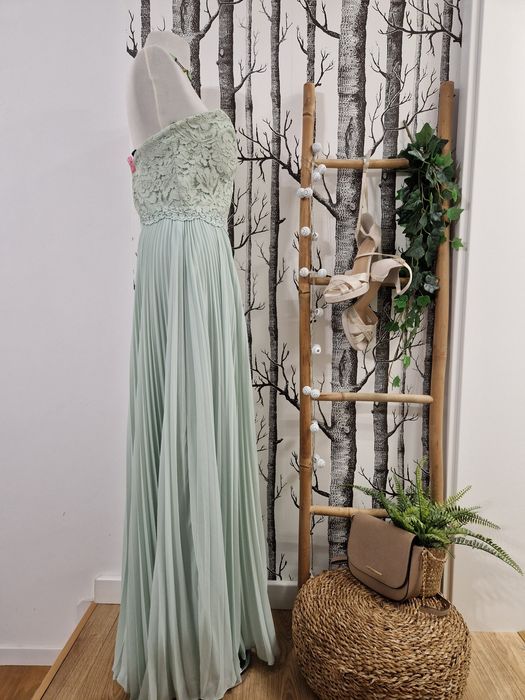 Rochie nunta fara bretele lunga