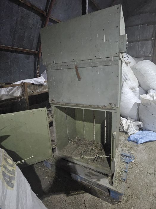 Преса за билки хартия