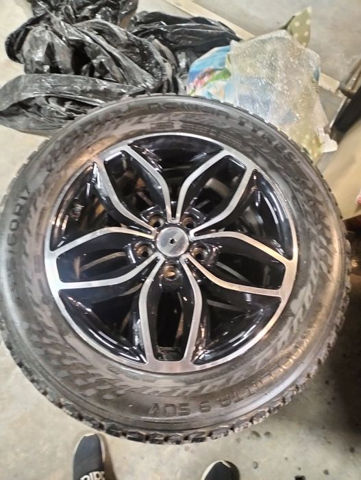 Продам зимние шины