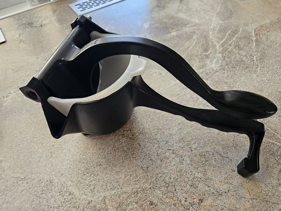 Соковыжималка лимона помидор