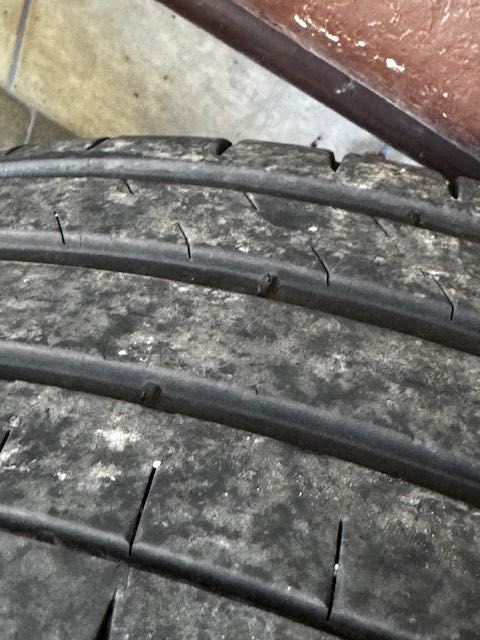 Jante originale Audi 21” – 4K0 601 025 L | Set cu anvelope Michelin