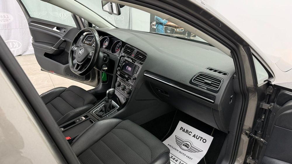 Volkswagen Golf / Rate Fixe / Garantie 1 AN / Livrare