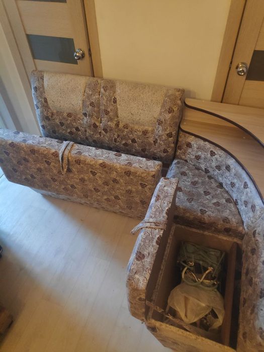 Продам мягкий уголок