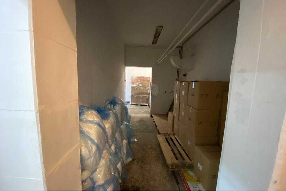 Продава се Промишлена сграда в Разград, Бели Лом - 1015 кв.м за 201 €/кв.м - Снимка #10