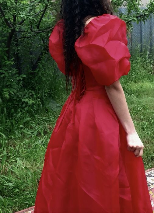 Срочно продам Платья