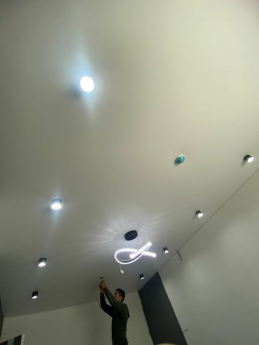 Натяжные потолки