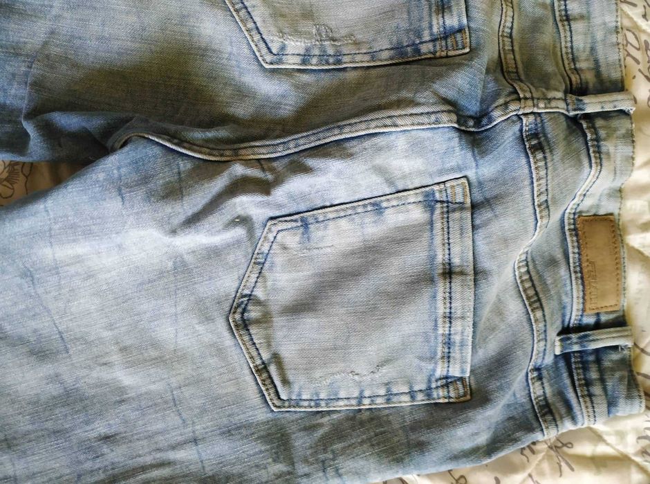 Страхотни, запазени модели дънки Fishbone Sister