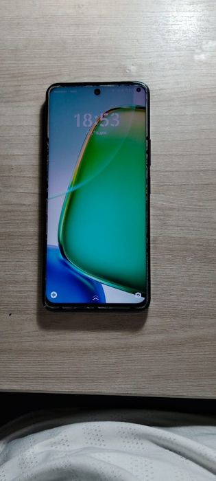 Продам Vivo Y28.