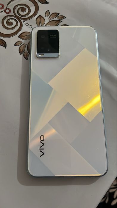 Vivo Y21 хорошем состояни