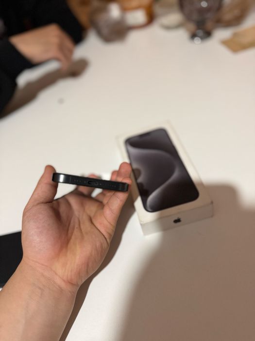 Продам айфон 15 про