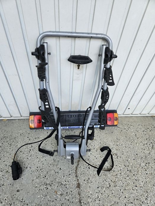 Thule HangOn 972 багажник за теглич