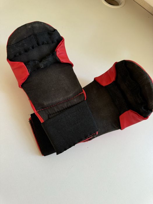 Карате перчатки