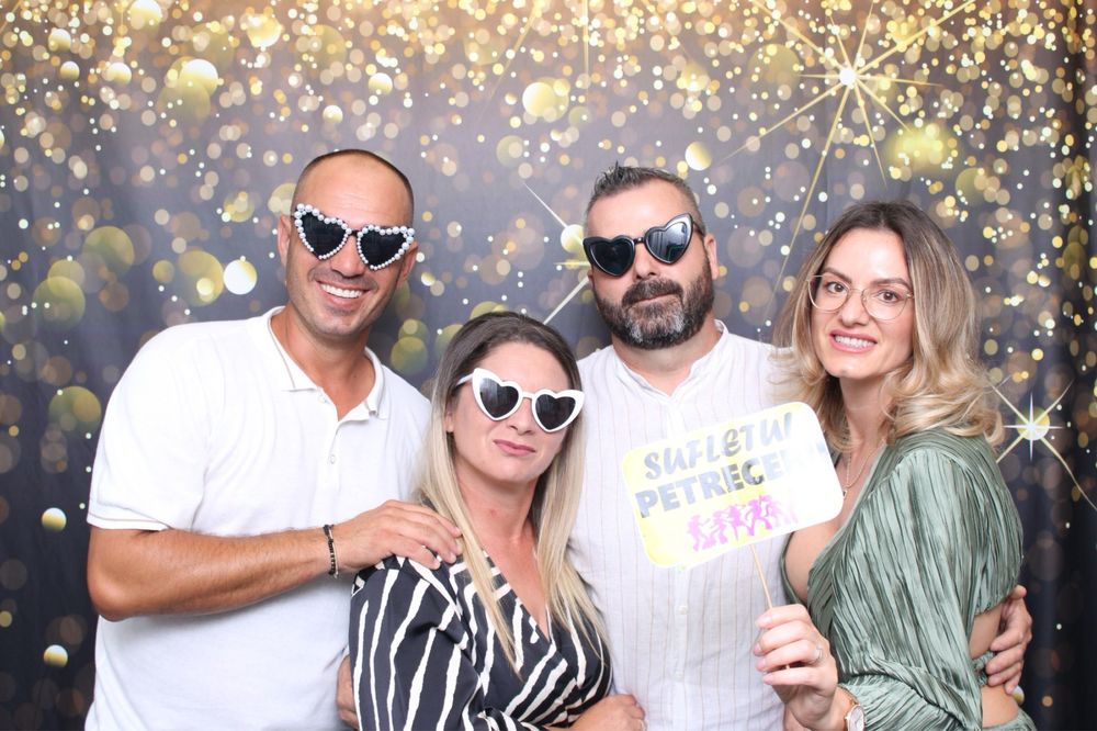 Cabină Foto • Fum Greu • Baloane cu Fum • Make-Up Artist