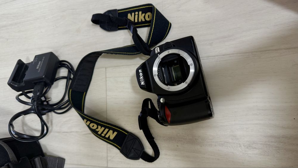 Фотоаппарат NIKON D40X