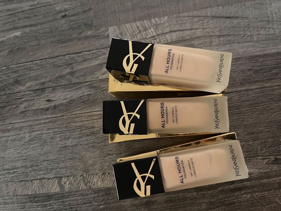 Vand produse de make up