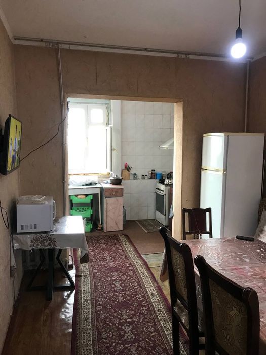 Срочно продается 5ком .квартира,массив куйлик7,метро 10бекат