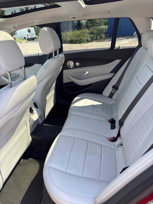Mercedes E class 300 DE 4Matic