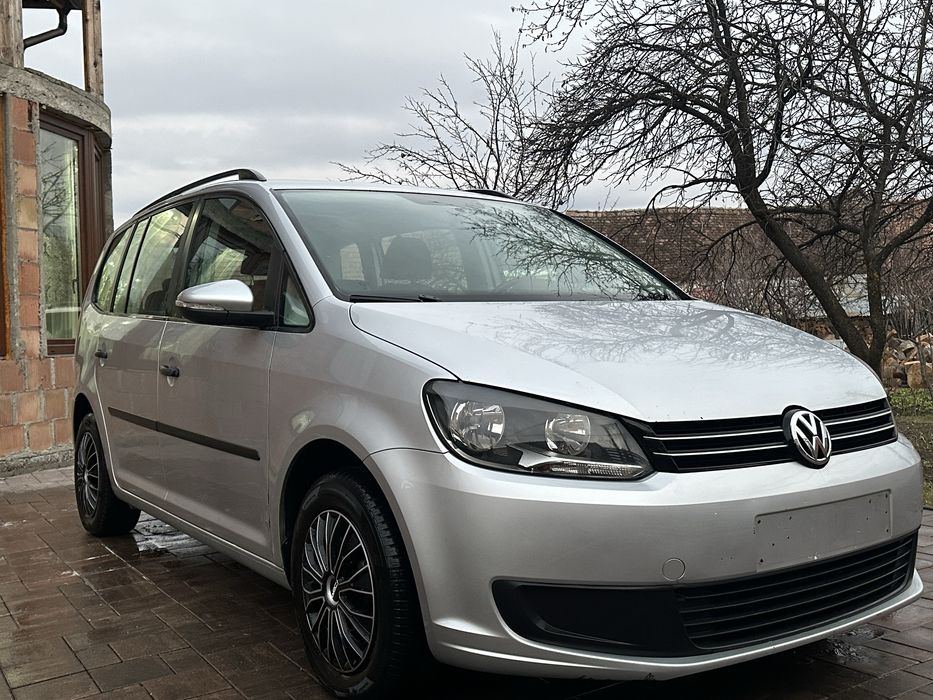 VW Touran 2011 1.6TDI / Rate doar cu buletinul / Avans Zero/ Garantie