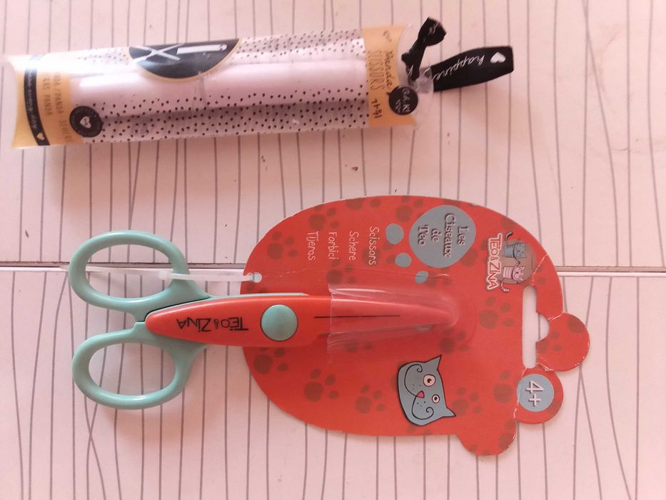 Ученически помагала