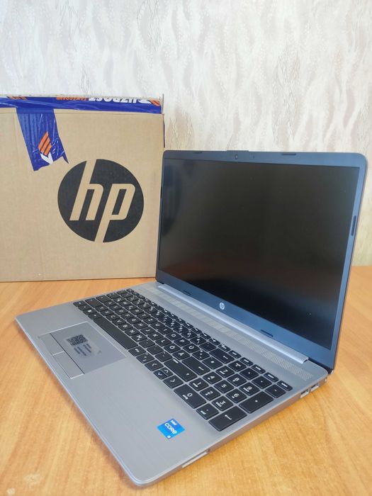 HP 250 G8 Silver 15.6" FHD i5-1135G7/16Gb/512Gb