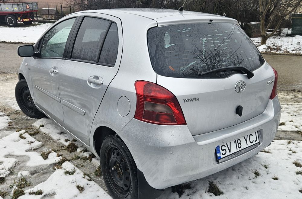 TOYOTA YARIS  cutie Automata