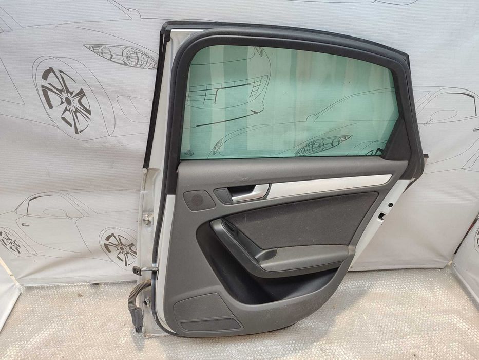 Ușă Spate Dreaptă Audi A4 S4 B8 8K Sedan Gri Cod Culoare P5 / X7W 2009 / [2008-2015] / 8K5833052D (2D)