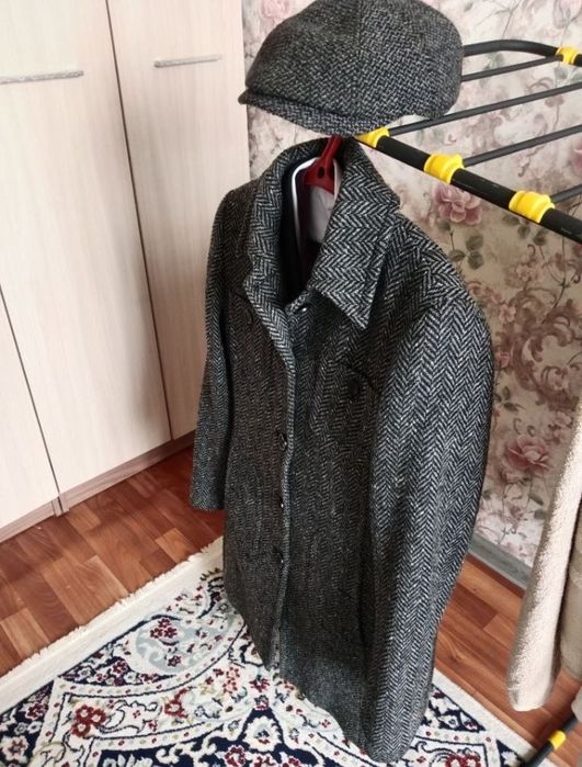 Продам Пальто и Шапка